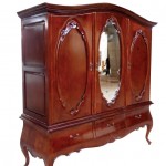 ארון אנגלי שלוש דלתות