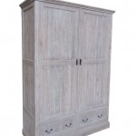 ארון בגדים כפרי בגימור התזת חול