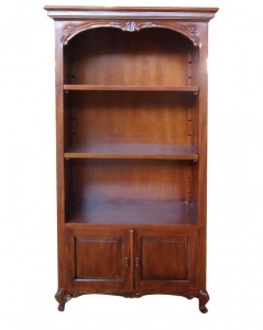 ספריית מדפים מעץ בסגנון פרובנס