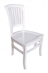כסא עץ לבן
