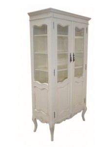 ויטרינה לבנה קלאסית