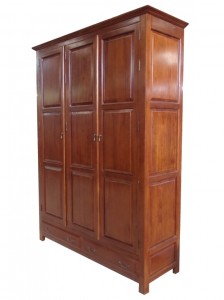 ארון בגדים בעיצוב קלאסי מעץ מלא