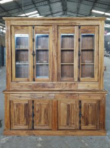 ויטרינה מעוצבת מעץ מלא