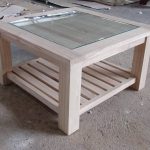 שולחן סלון מרובע מעץ מלא