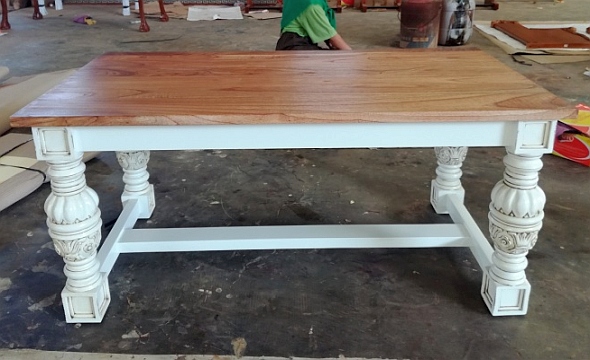  שולחן סלון עץ מלא