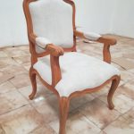 כורסא מרופדת