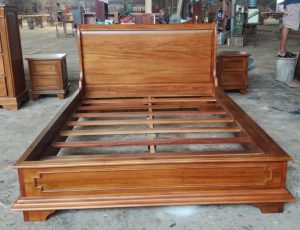 מיטה בסגנון כפרי