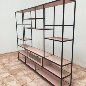 יחידת מדפים עץ וברזל