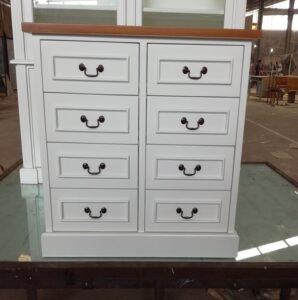 שידה מעוצבת