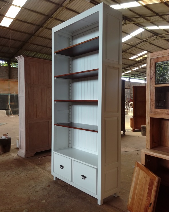  ספרית מדפים מעץ