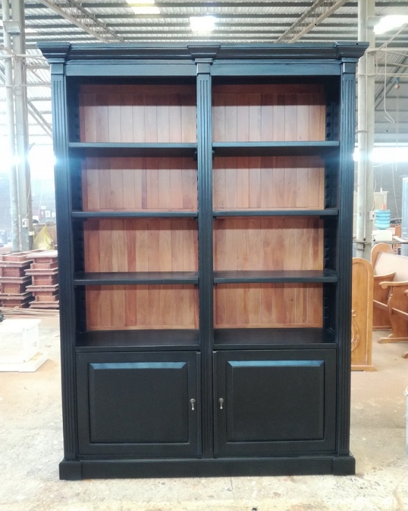  ספריות עץ מלא