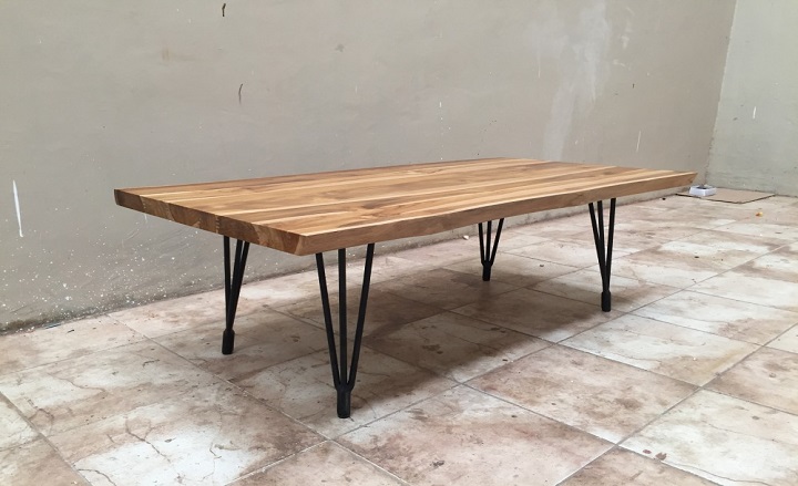  שולחן סלון גדול