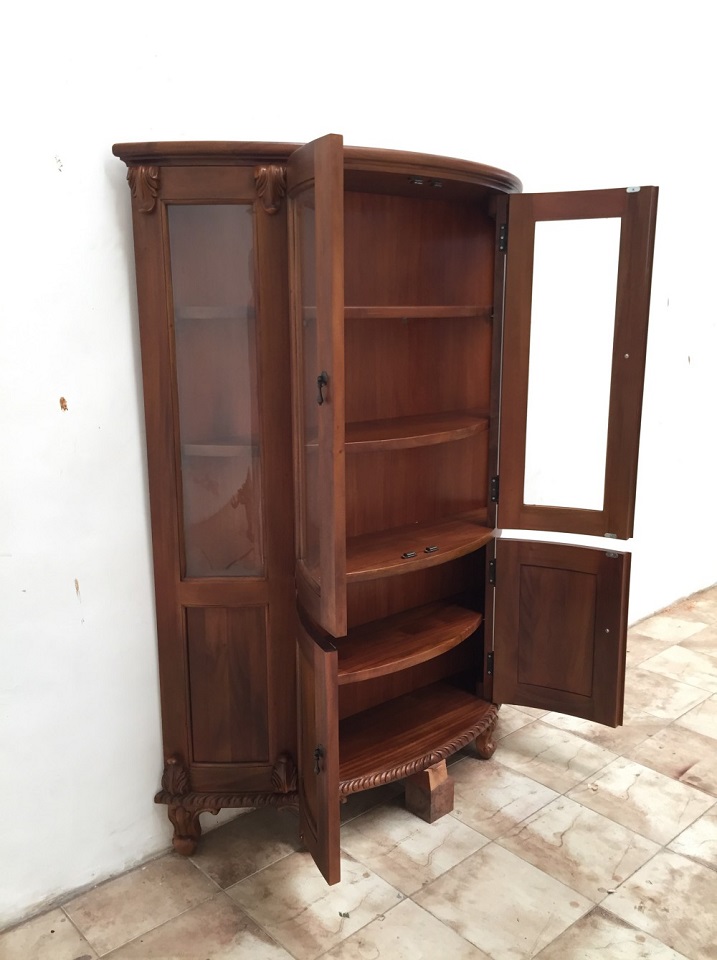  ויטרינה עץ מלא